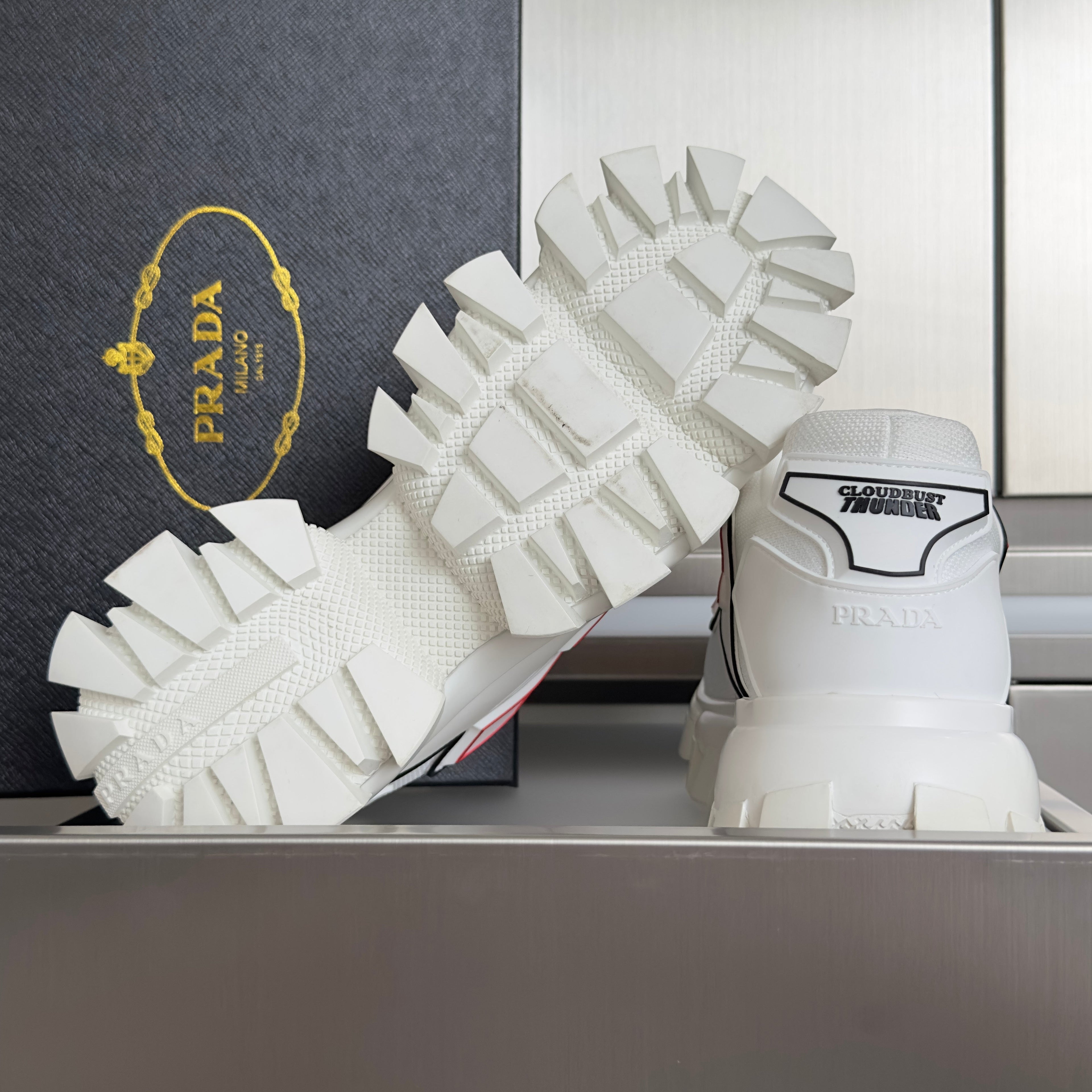 P-Sneakers