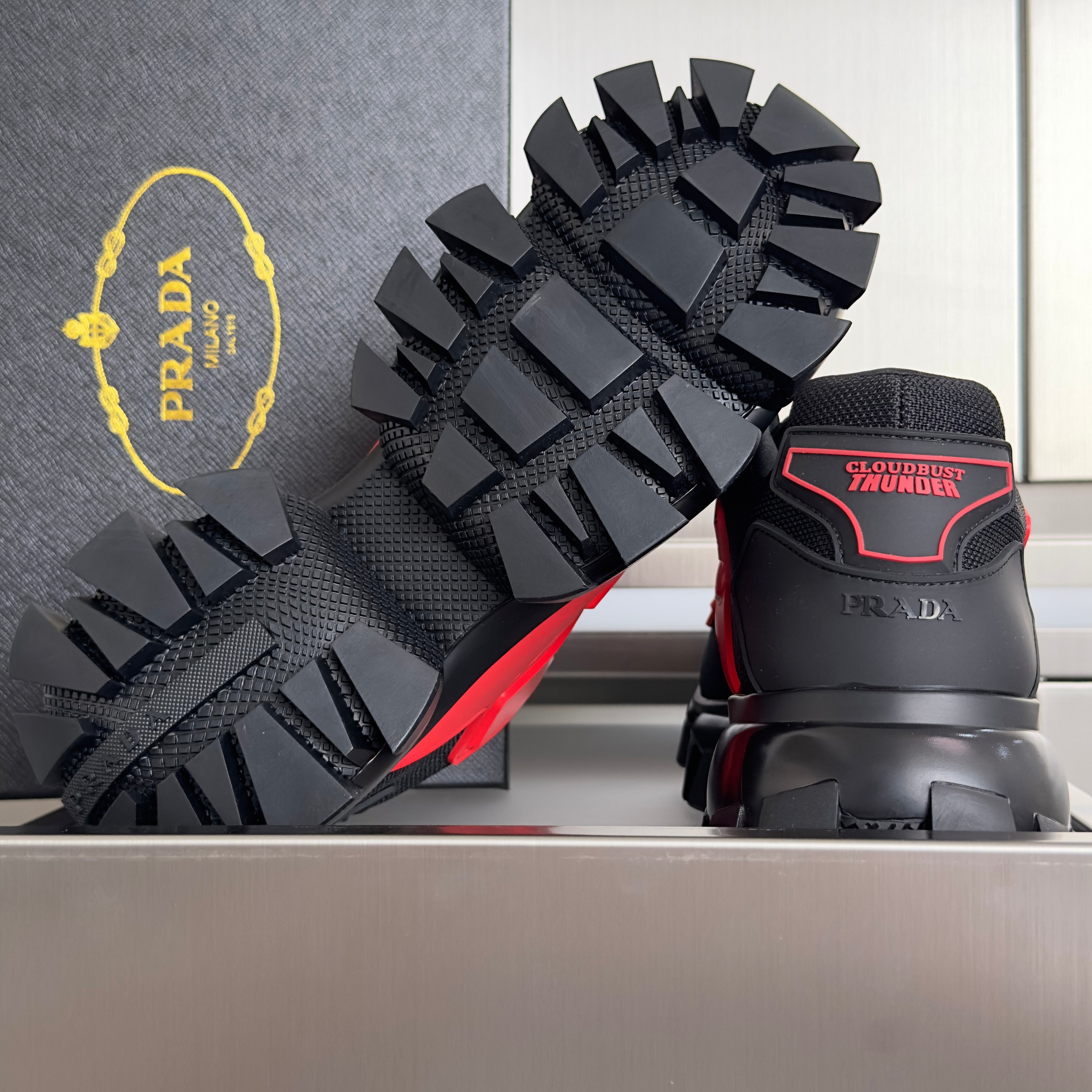 P-Sneakers