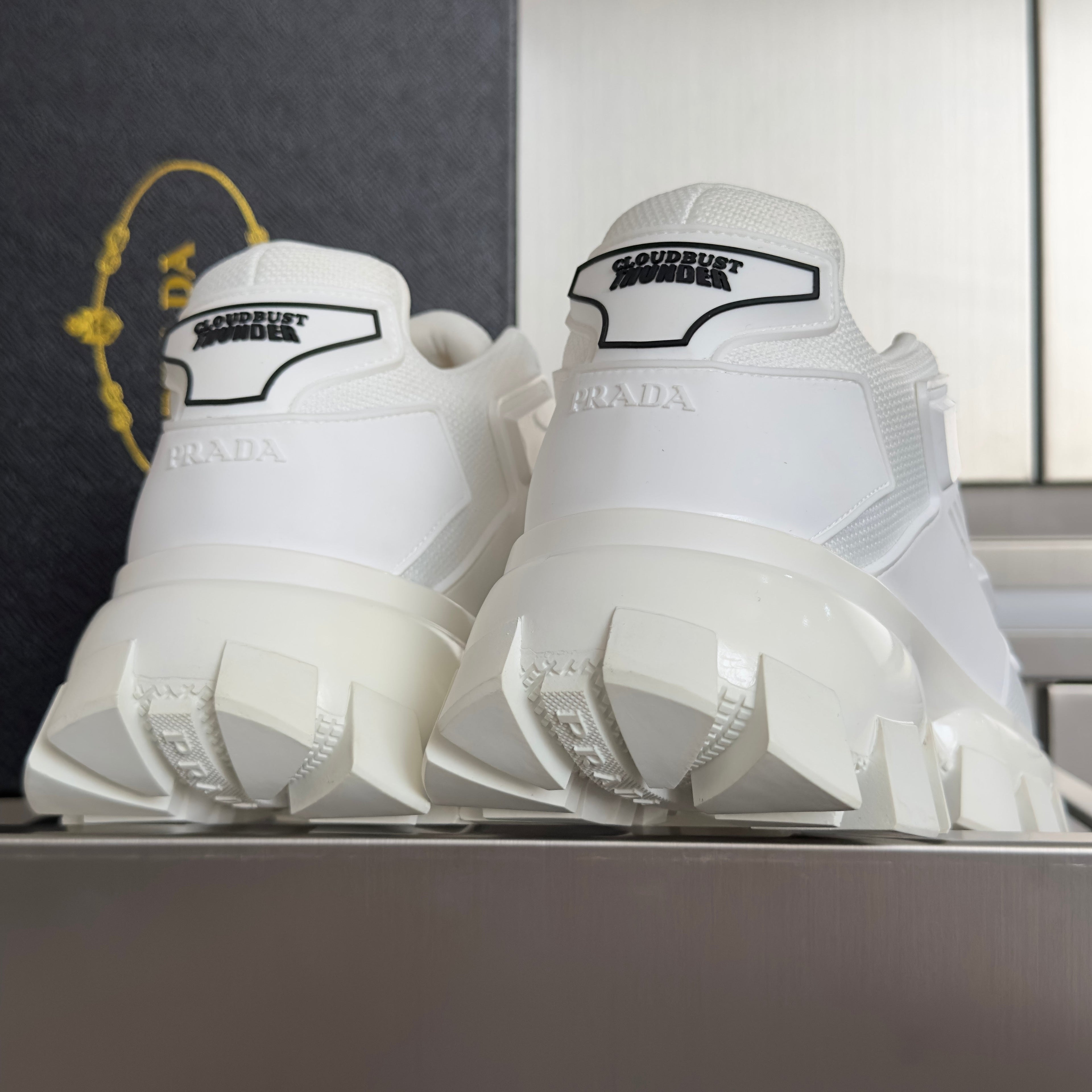 P-Sneakers