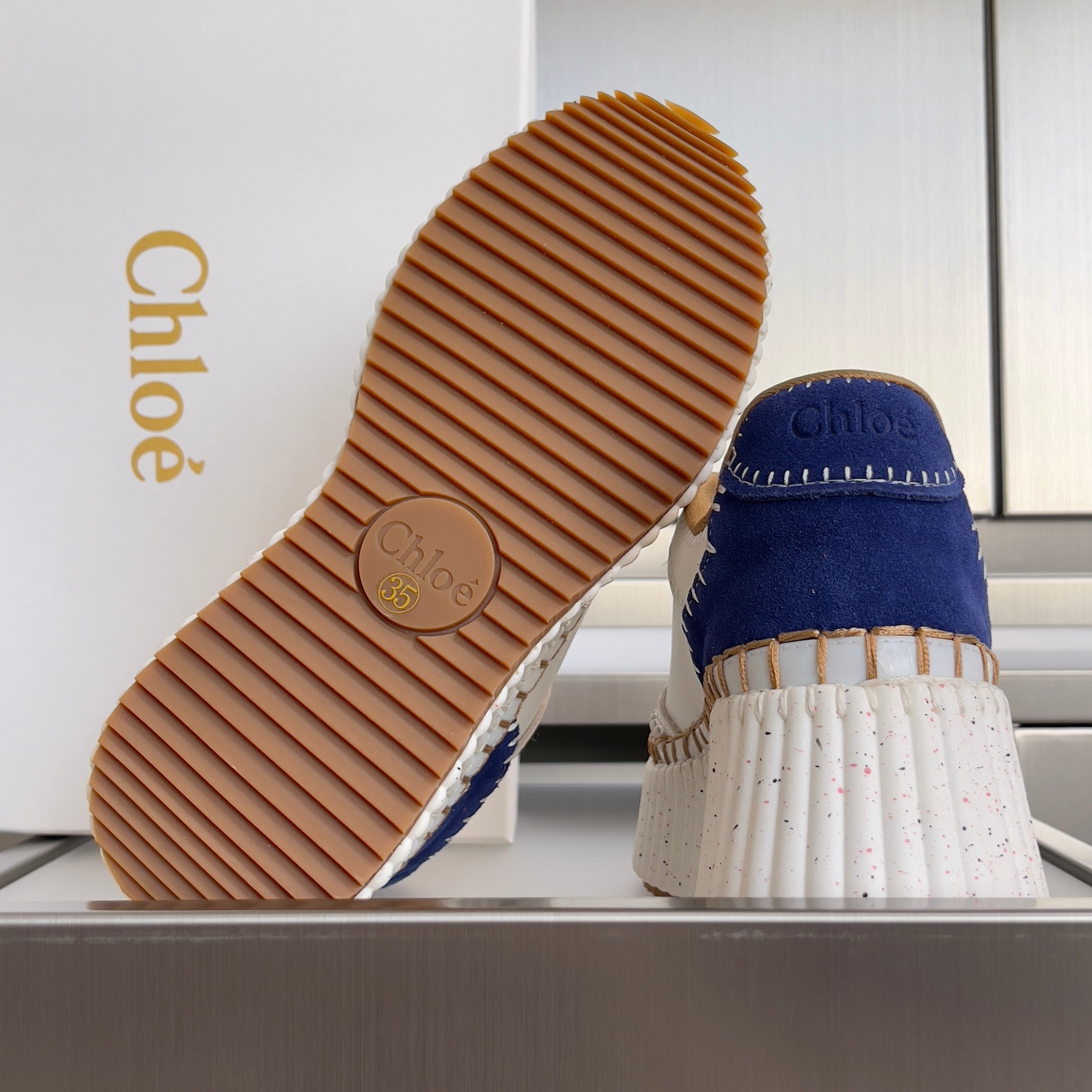 H-Sneakers