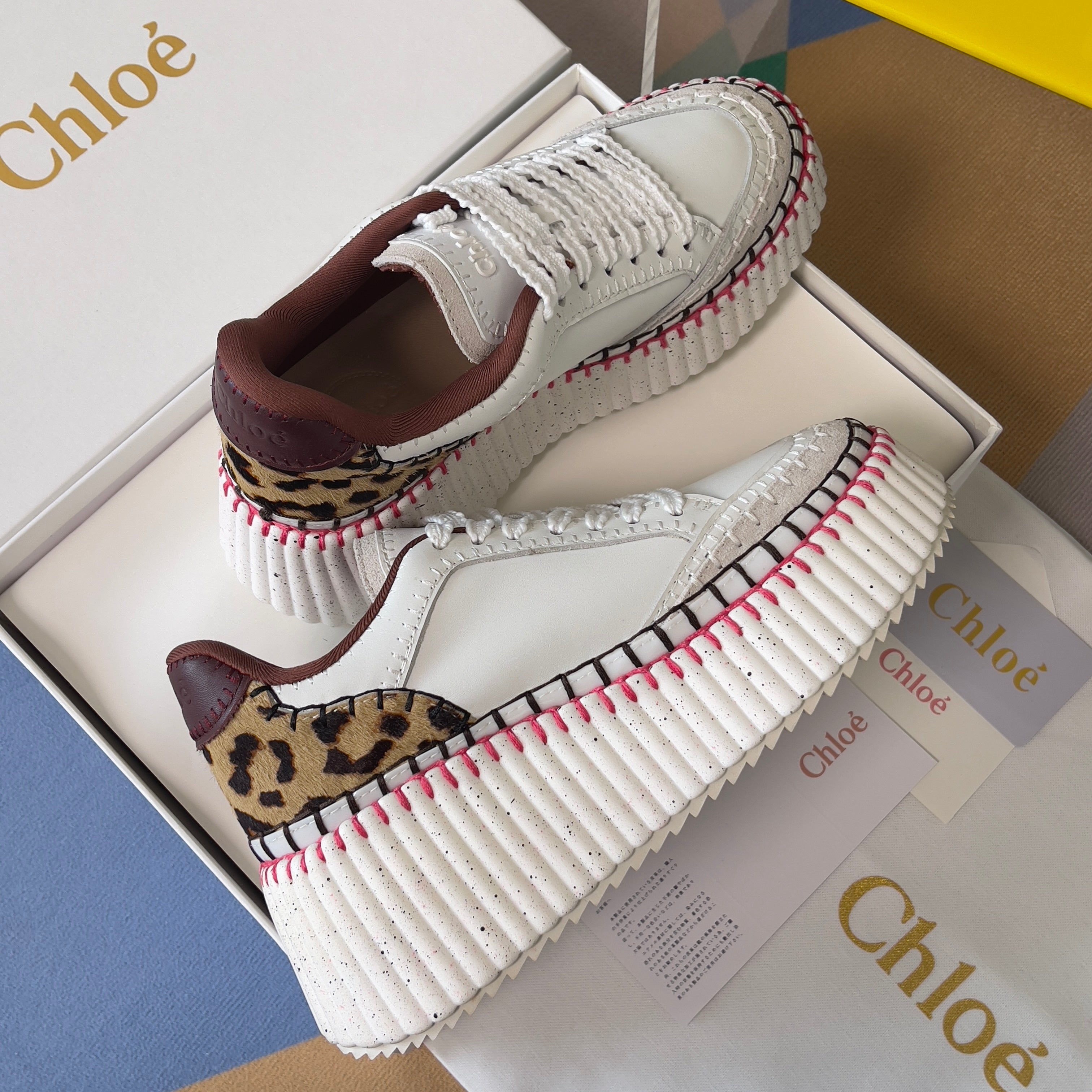 H-Sneakers