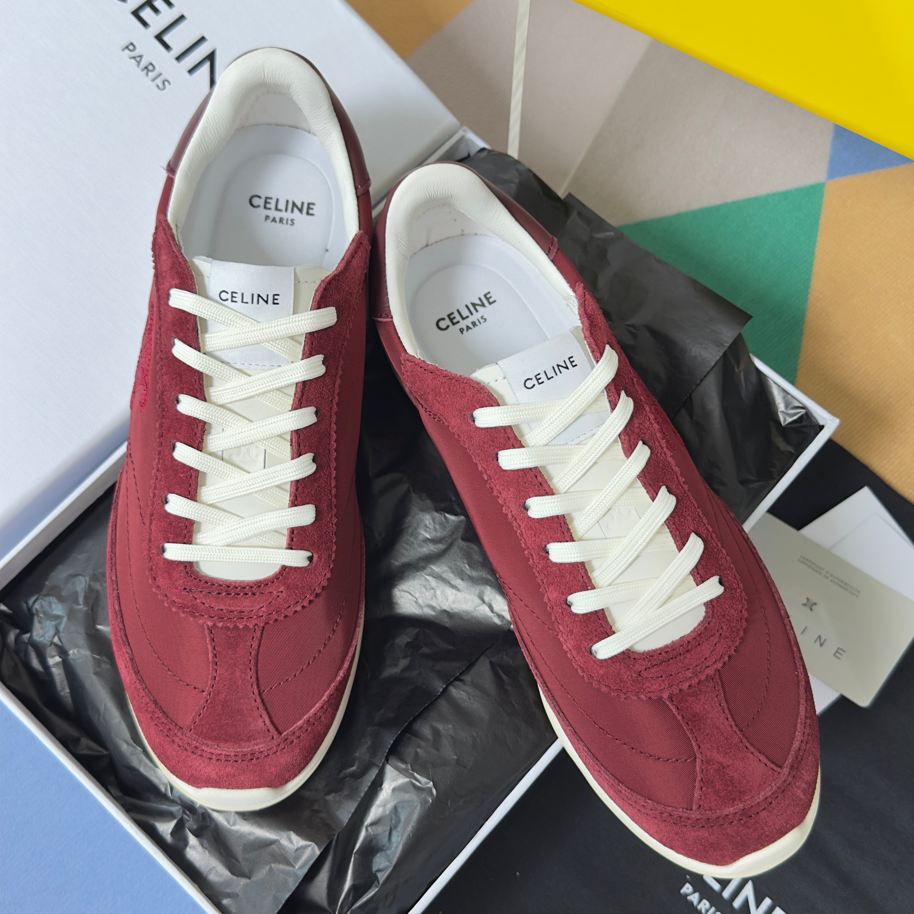 S-Sneakers