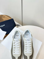 S-Sneakers