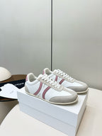 S-Sneakers