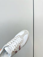 S-Sneakers