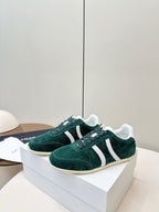 S-Sneakers