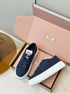 M-Sneakers