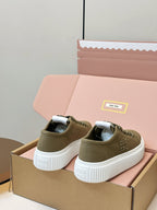 M-Sneakers