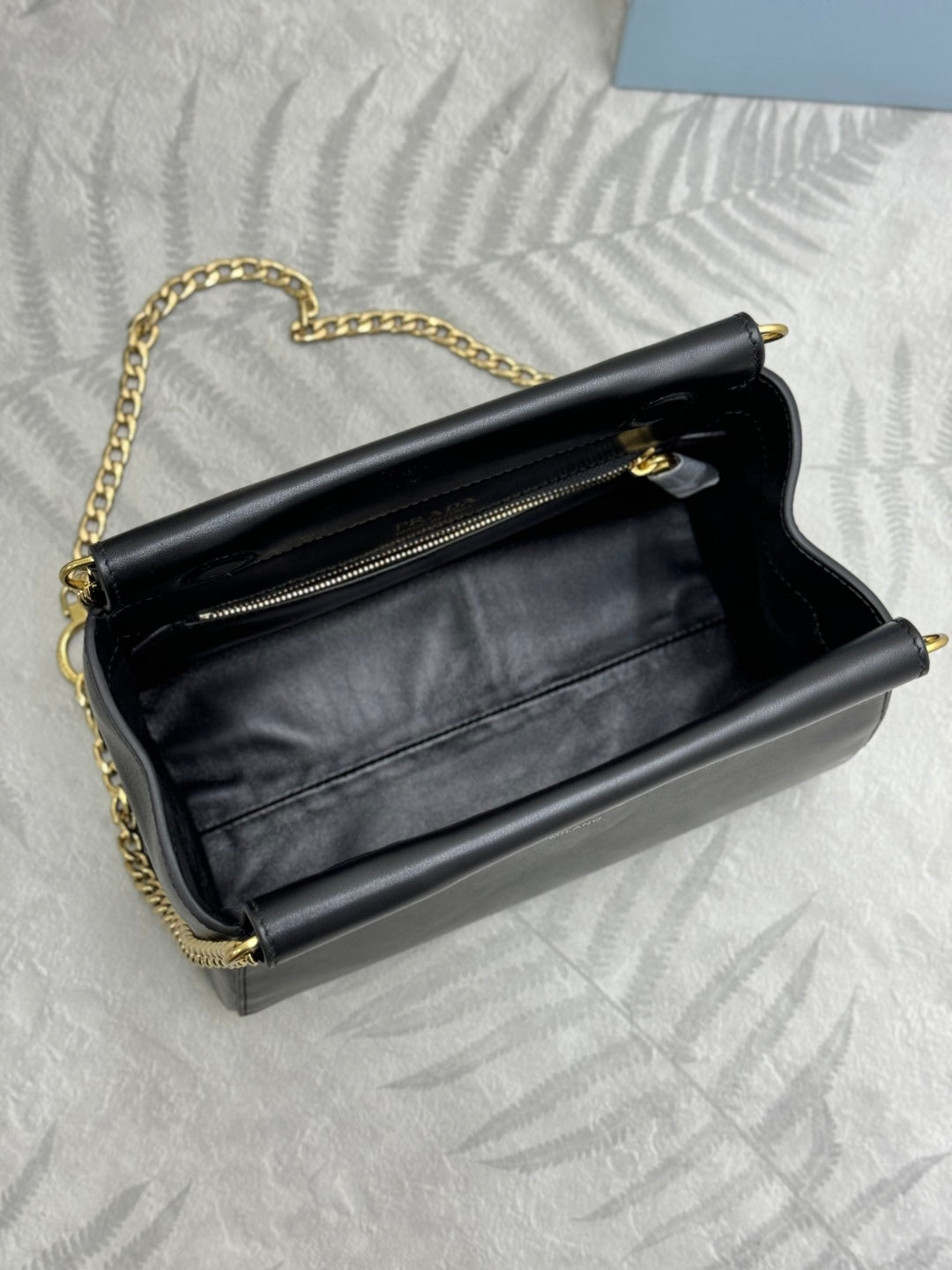 P-Shoulder Bag