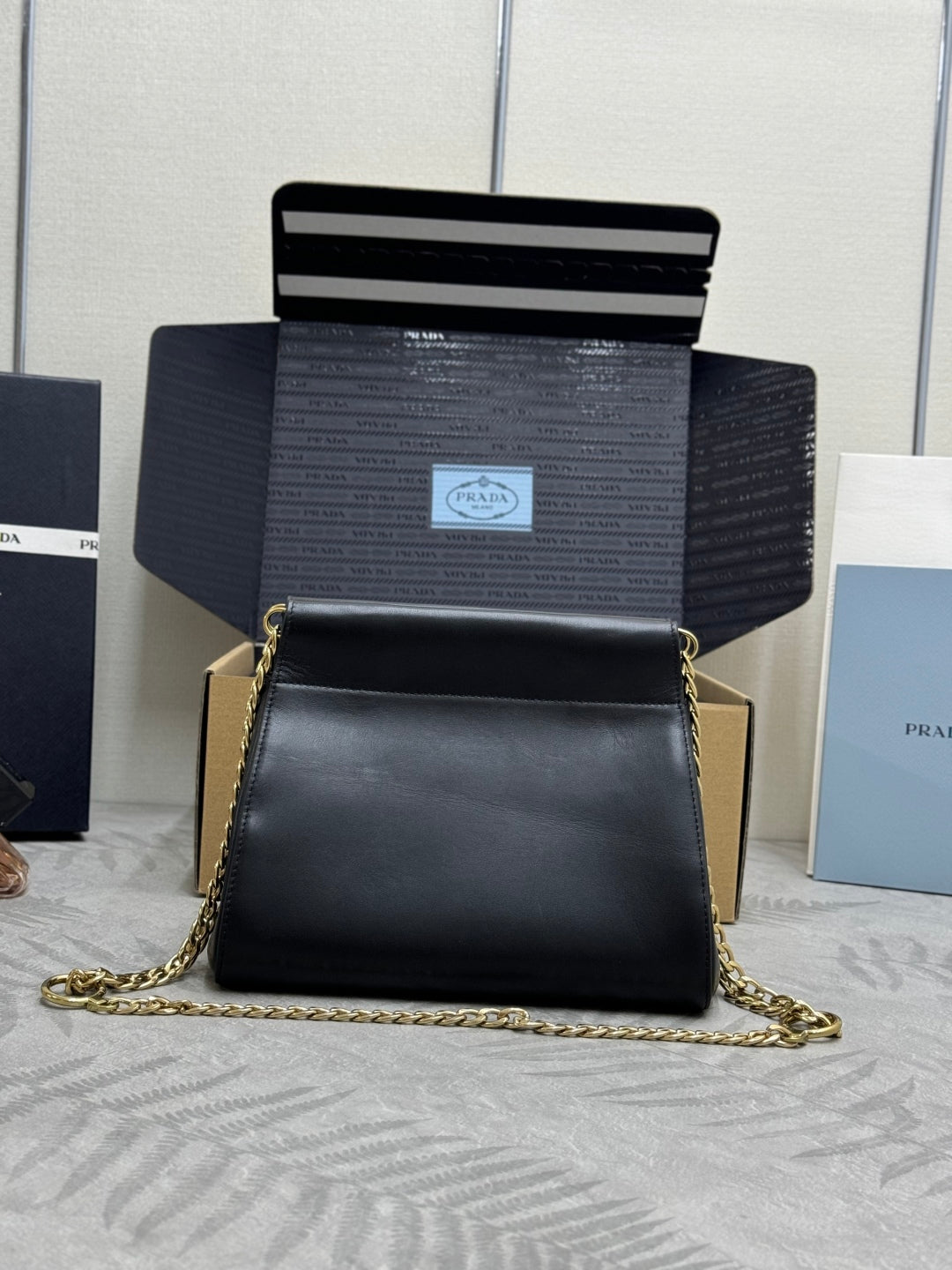 P-Shoulder Bag
