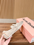 D-Sneakers