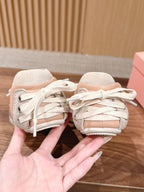 D-Sneakers