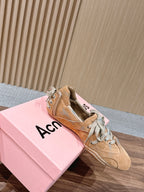 D-Sneakers