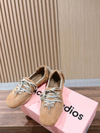 D-Sneakers