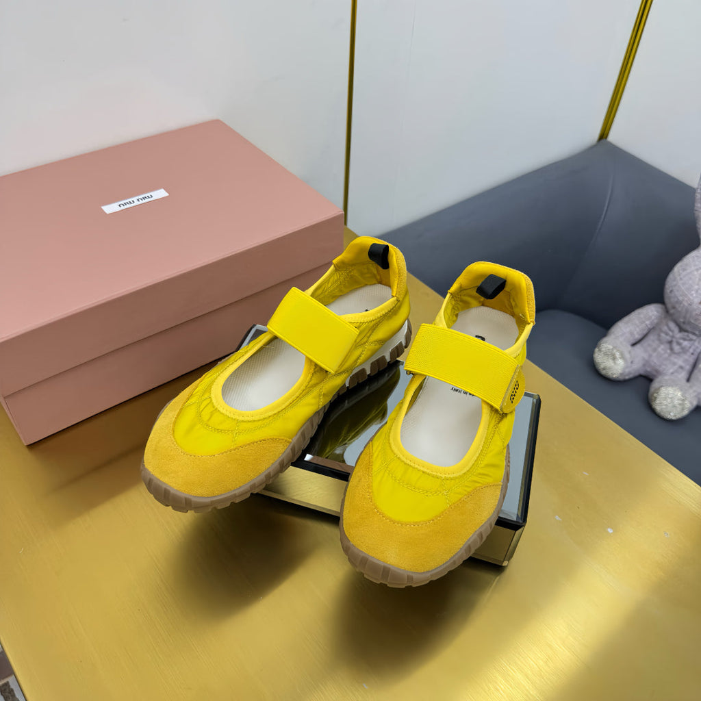 M-Sneakers