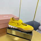 M-Sneakers