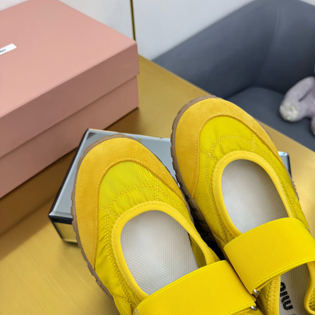 M-Sneakers