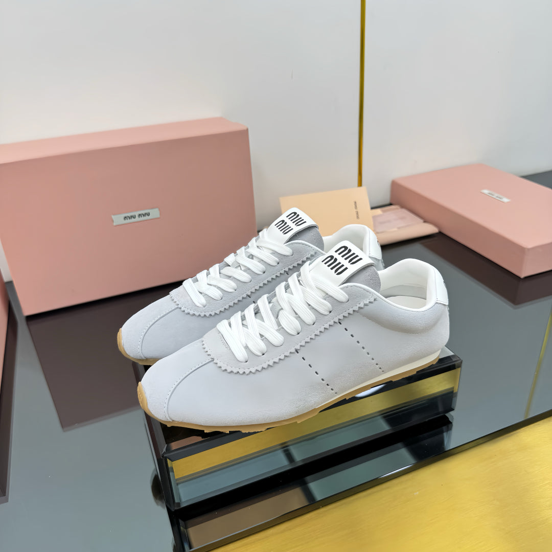 M-Sneakers