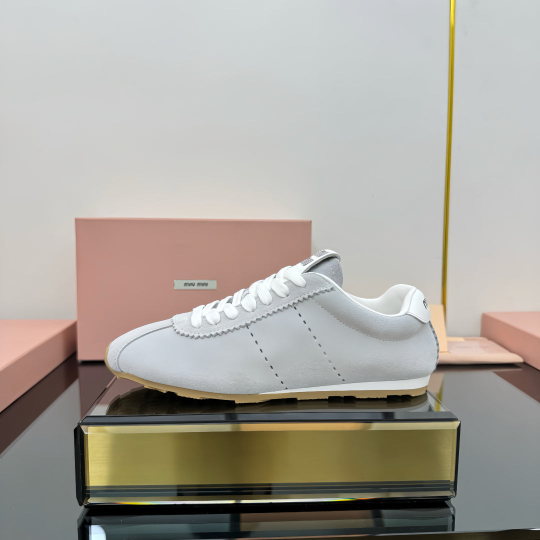 M-Sneakers