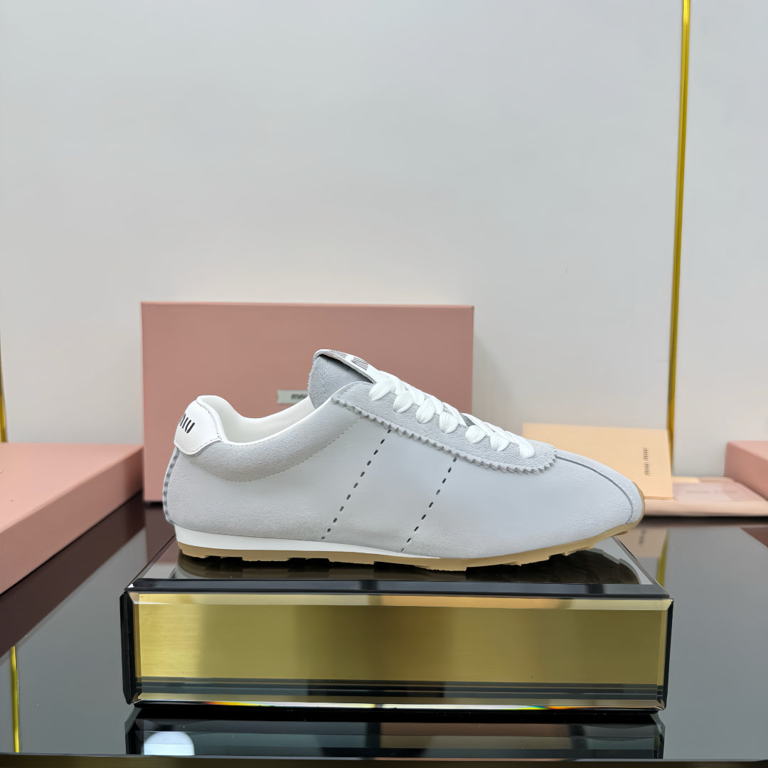 M-Sneakers