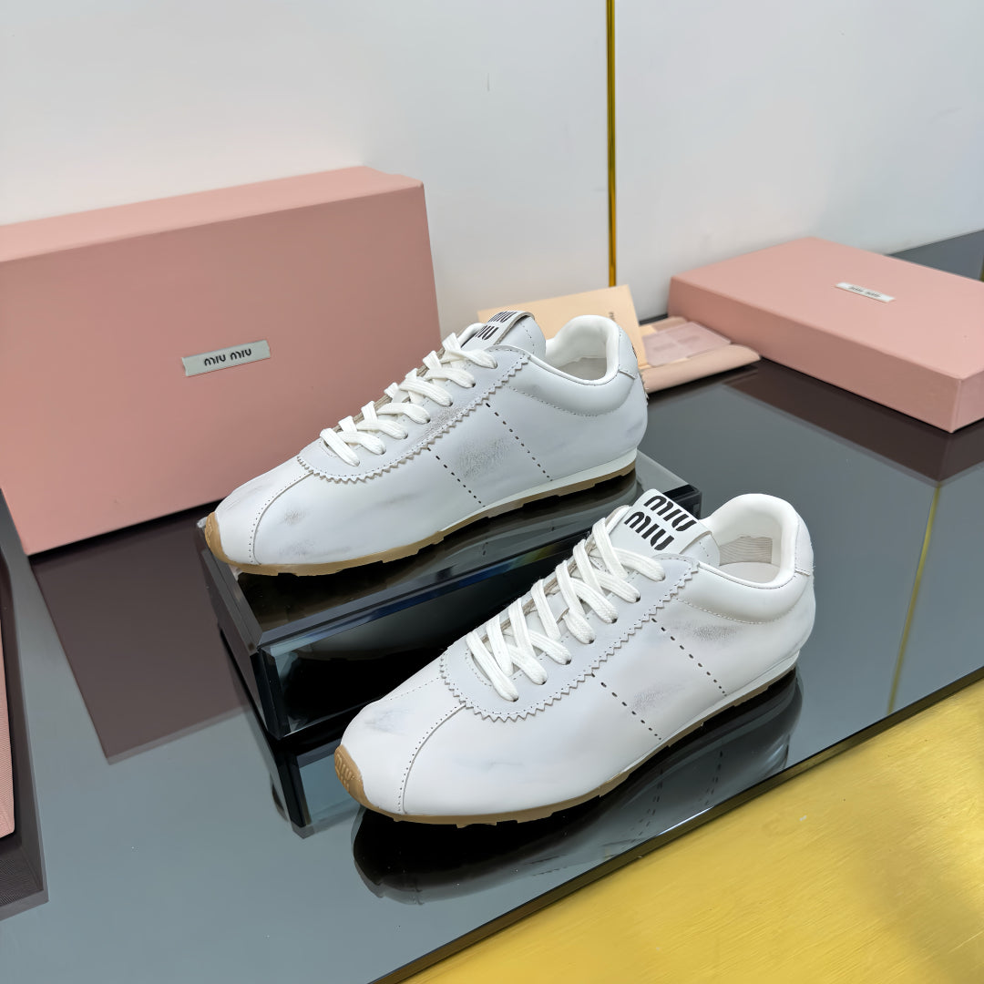 M-Sneakers