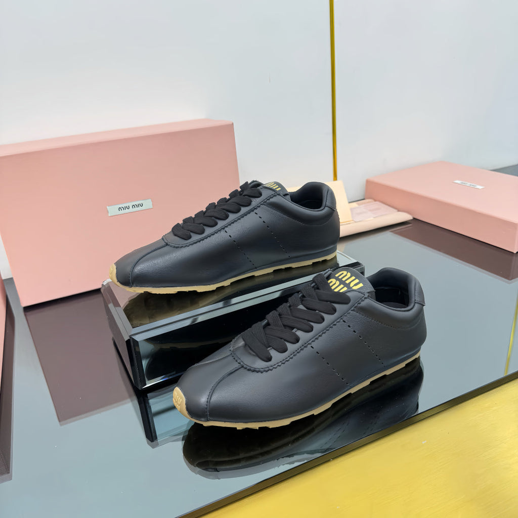 M-Sneakers