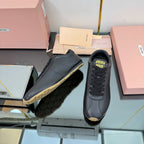 M-Sneakers