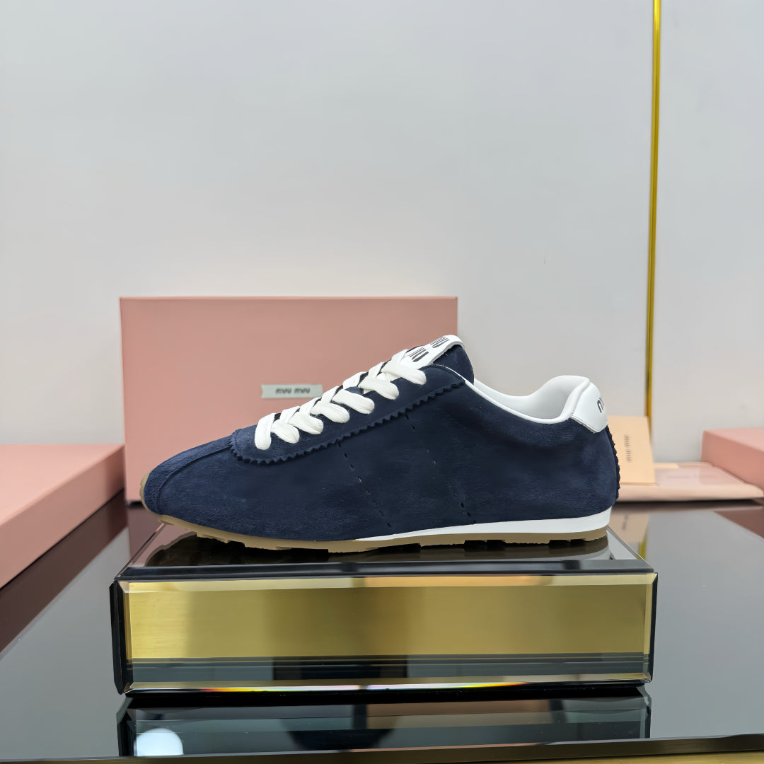 M-Sneakers