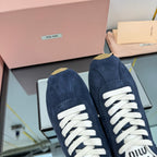 M-Sneakers