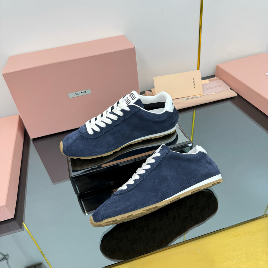M-Sneakers