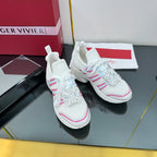 R-Sneakers