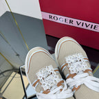 R-Sneakers