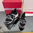 R-Sneakers