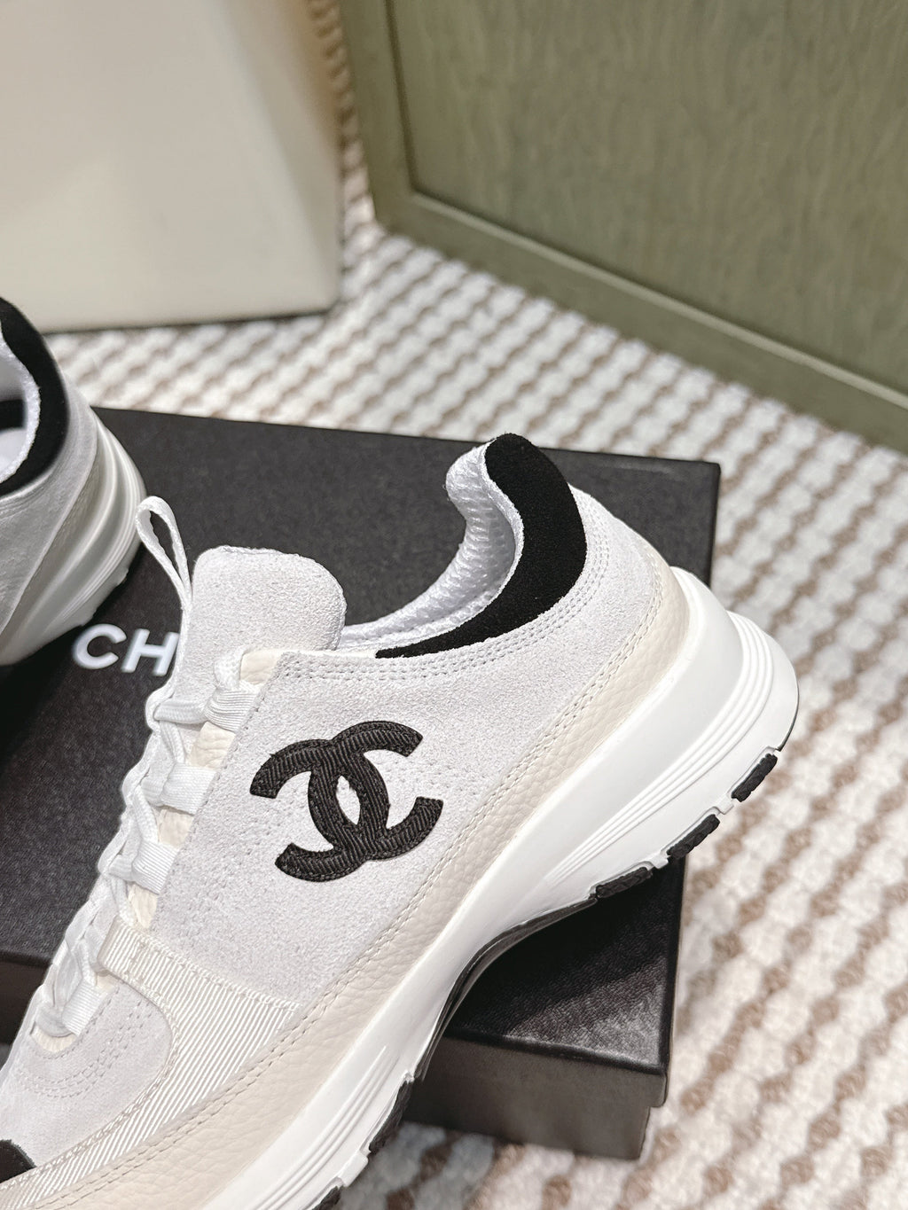 C-Sneakers