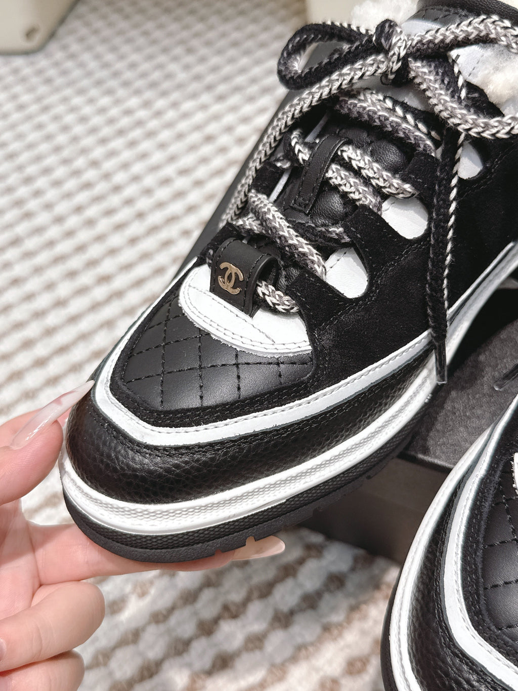 C-Sneakers