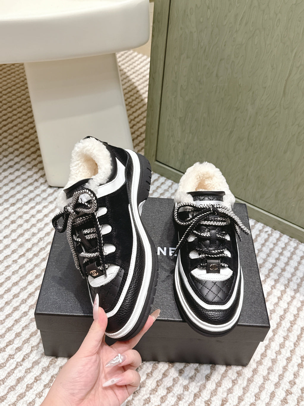 C-Sneakers