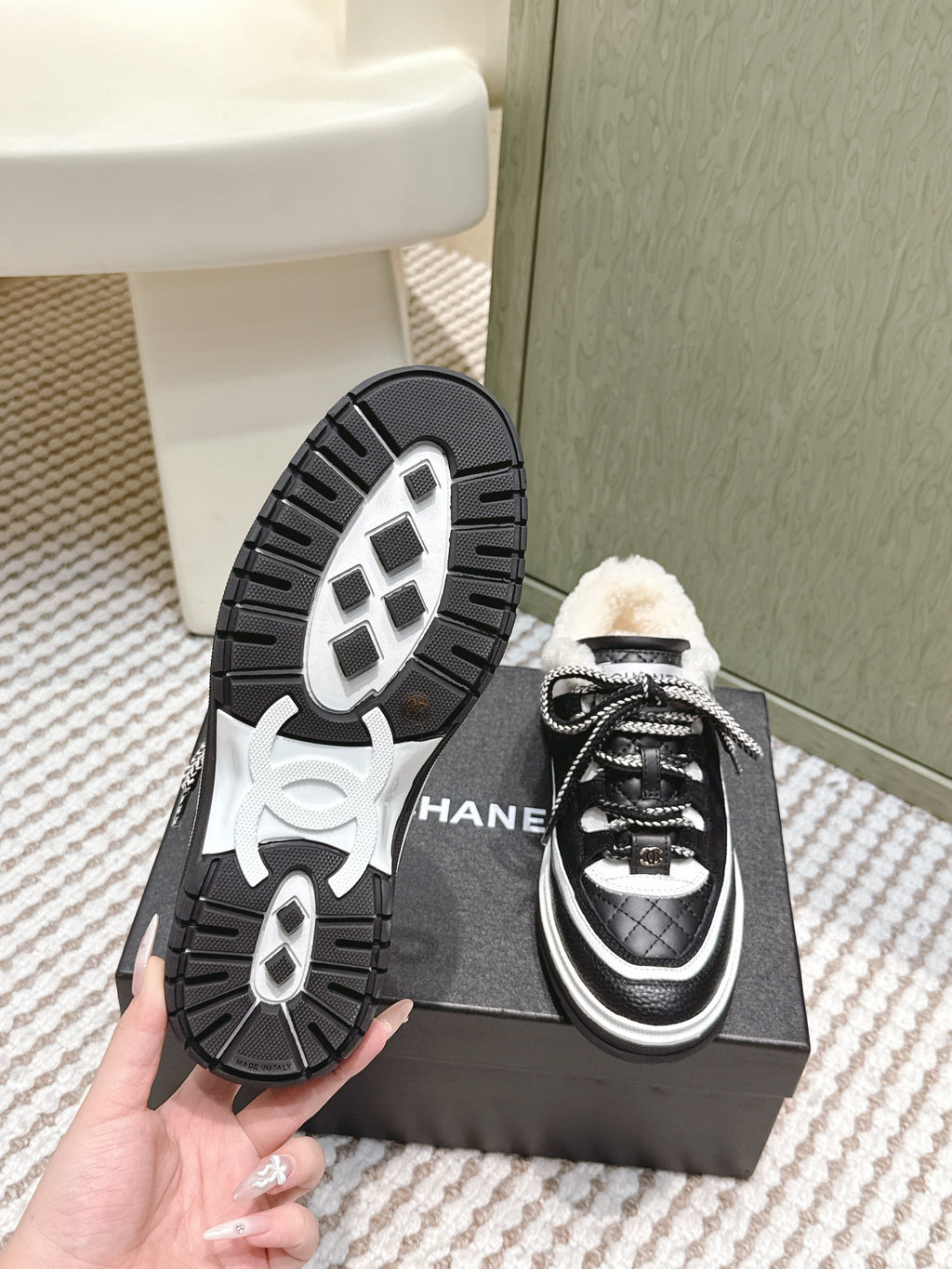 C-Sneakers