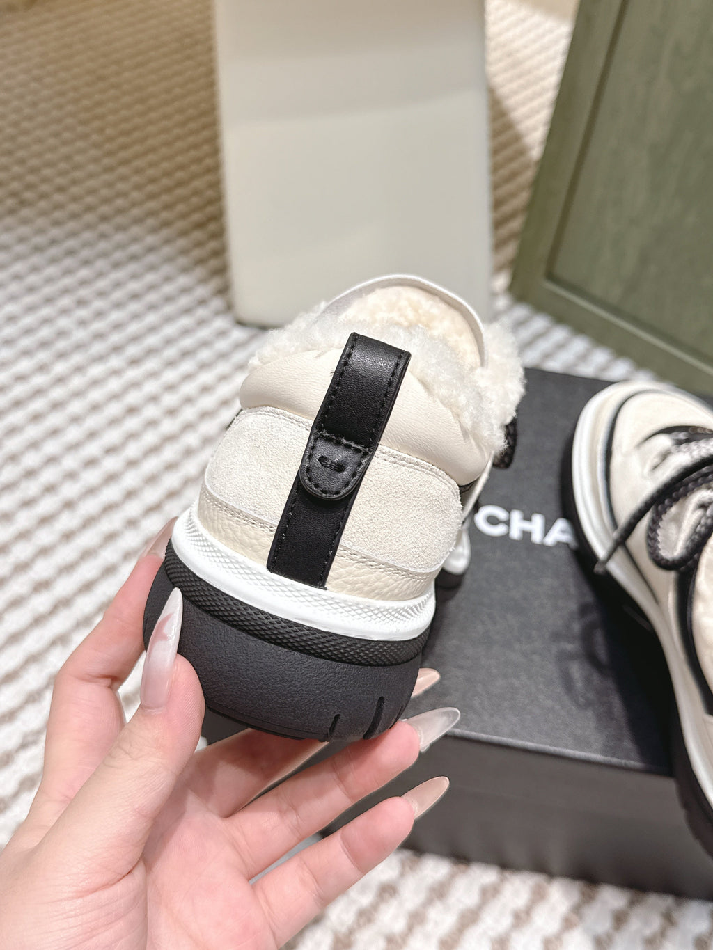 C-Sneakers