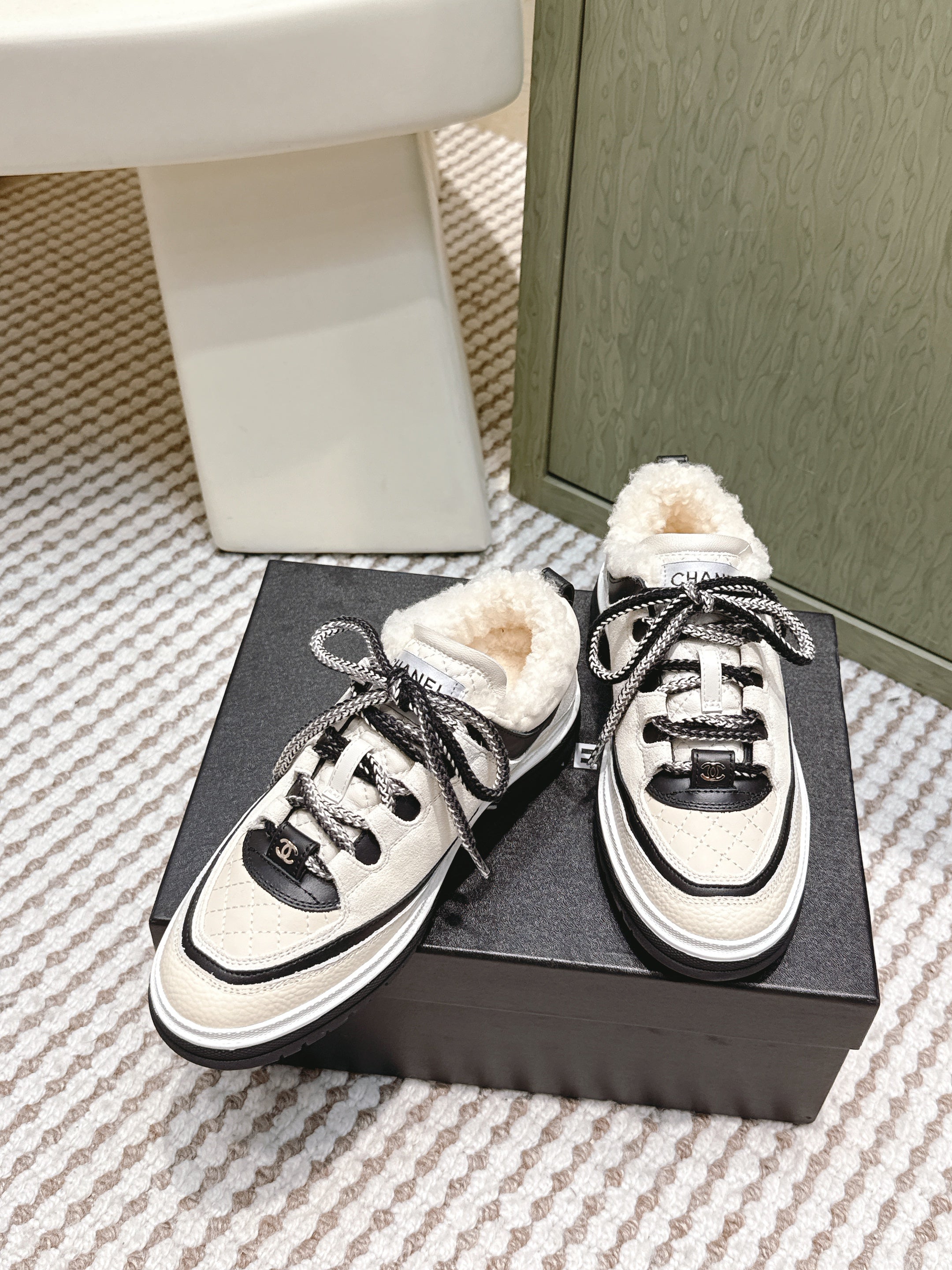 C-Sneakers