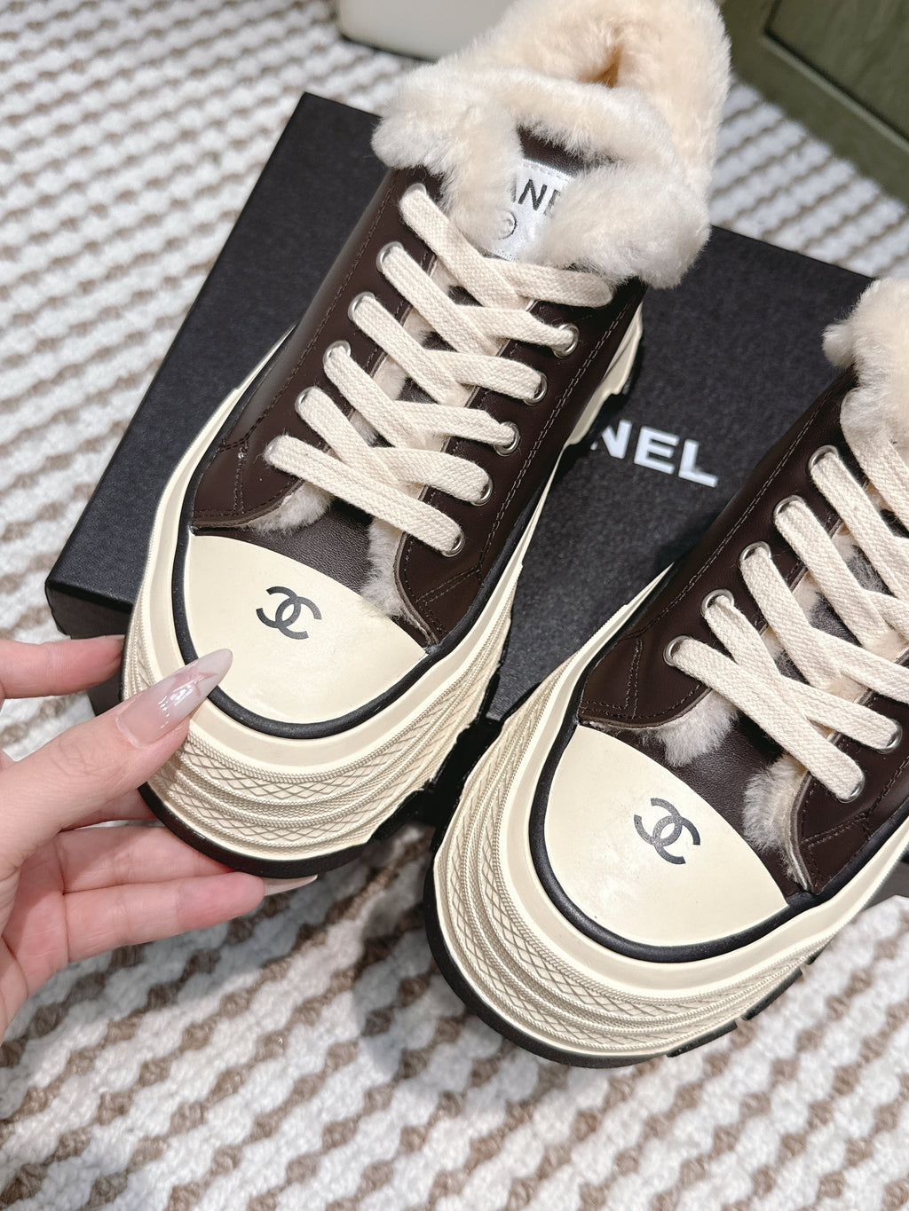 C-Sneakers