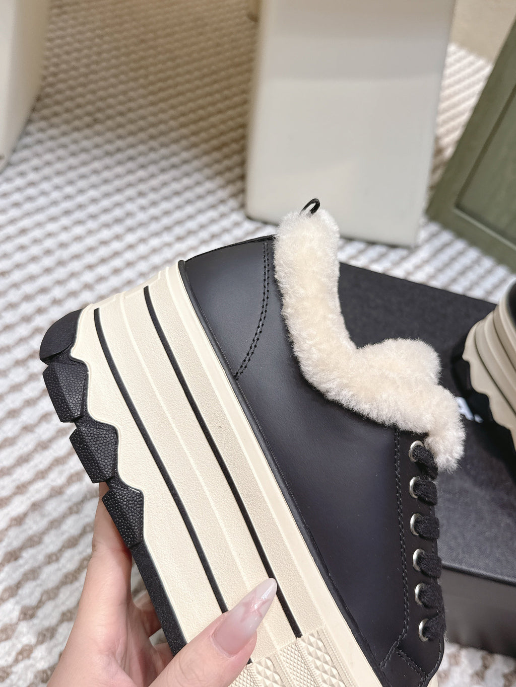 C-Sneakers