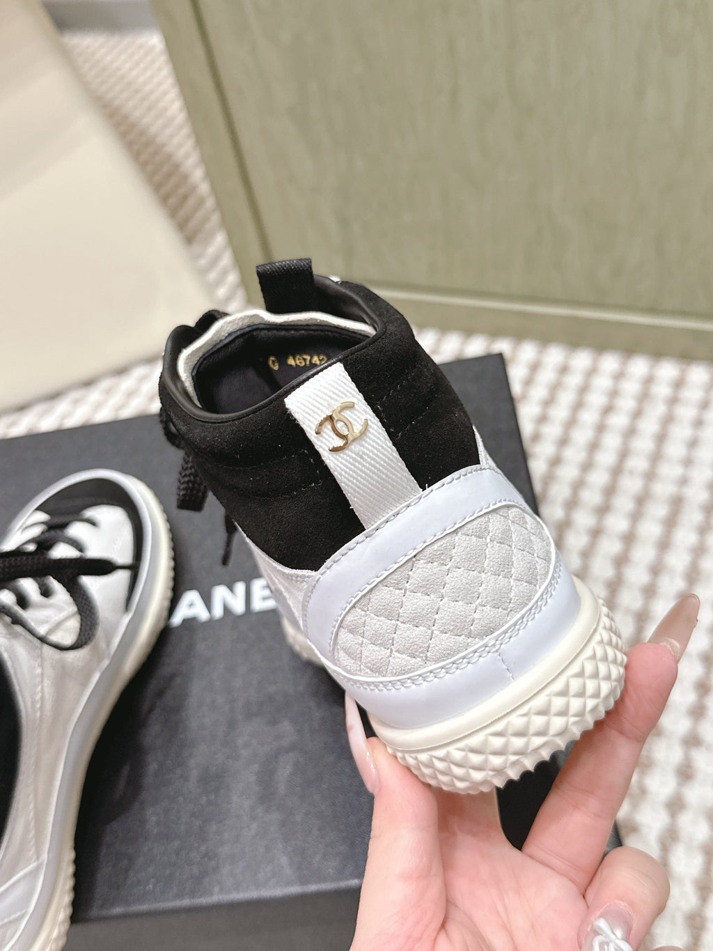 C-Sneakers