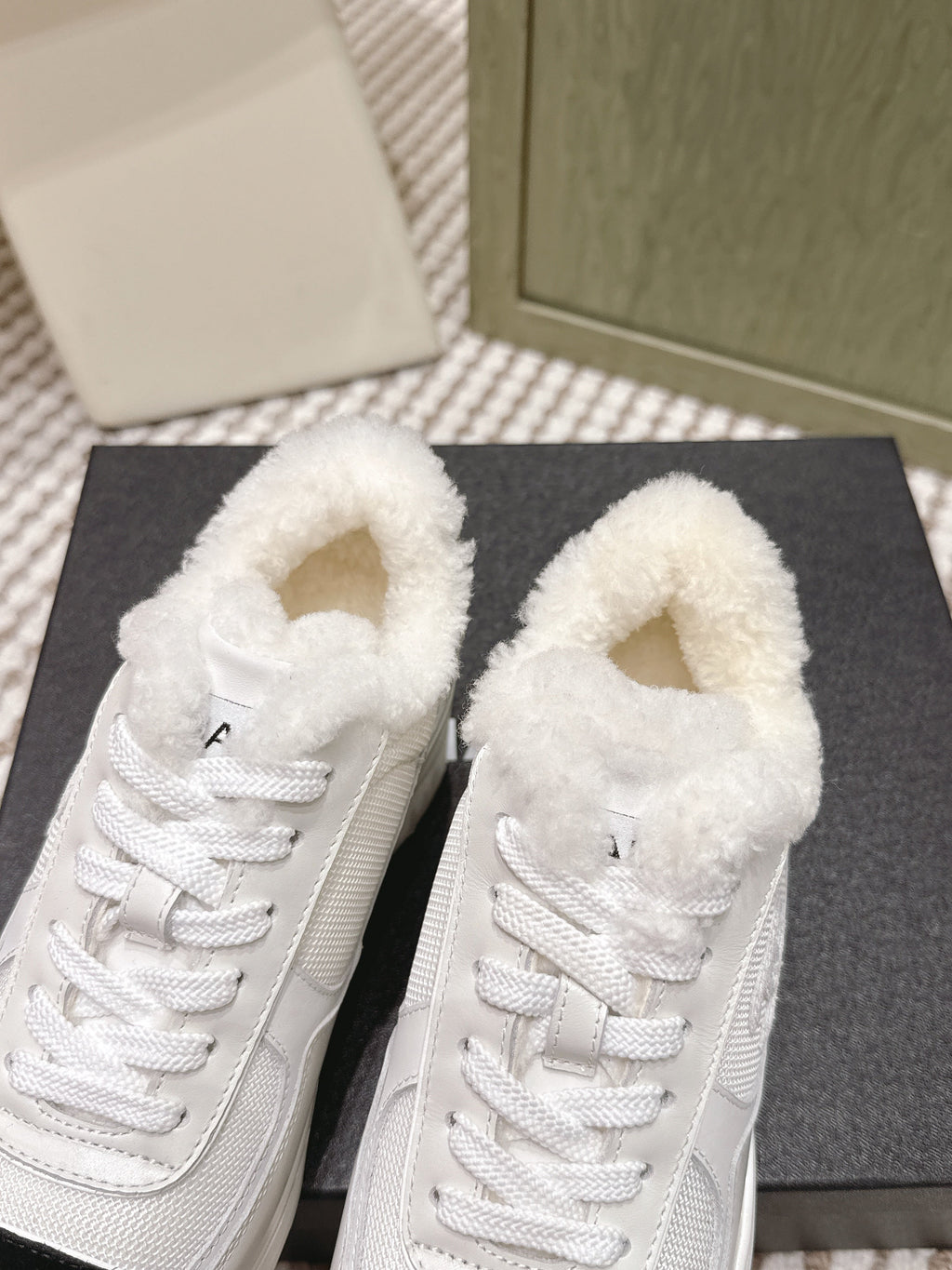 C-Sneakers