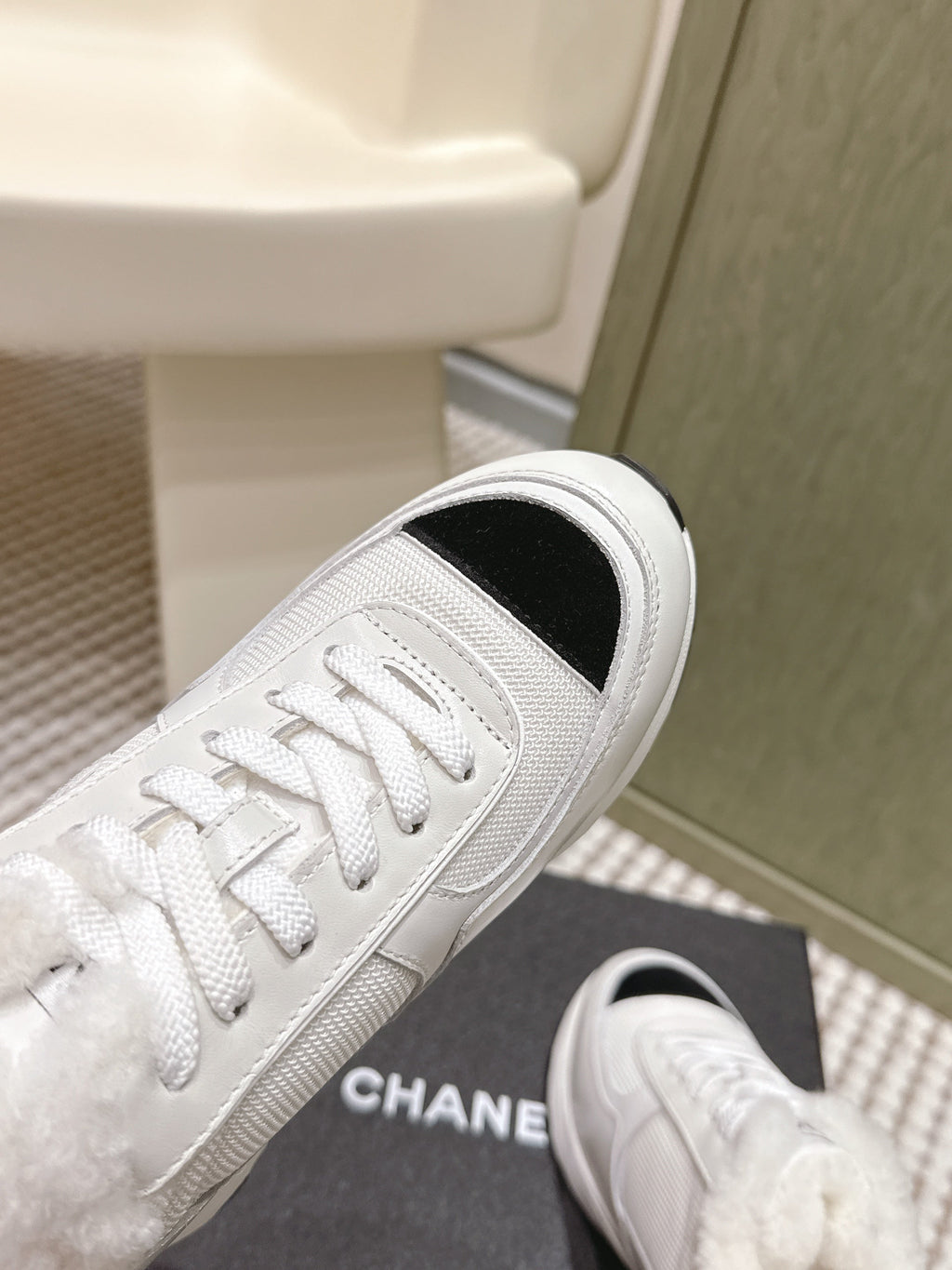 C-Sneakers