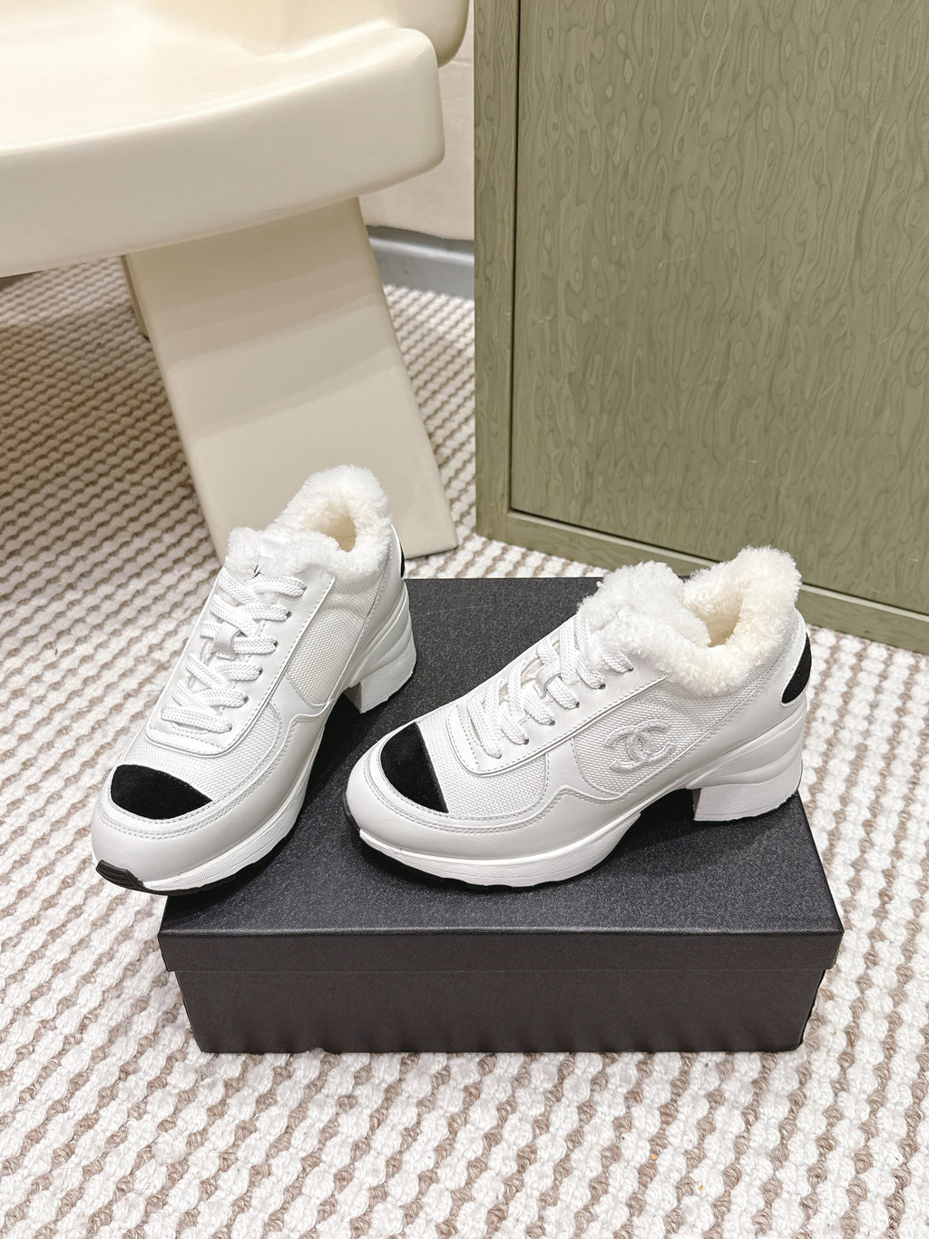 C-Sneakers