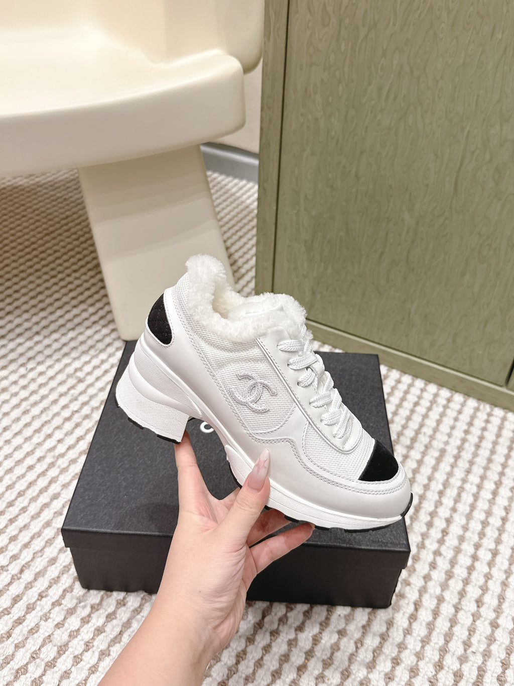 C-Sneakers