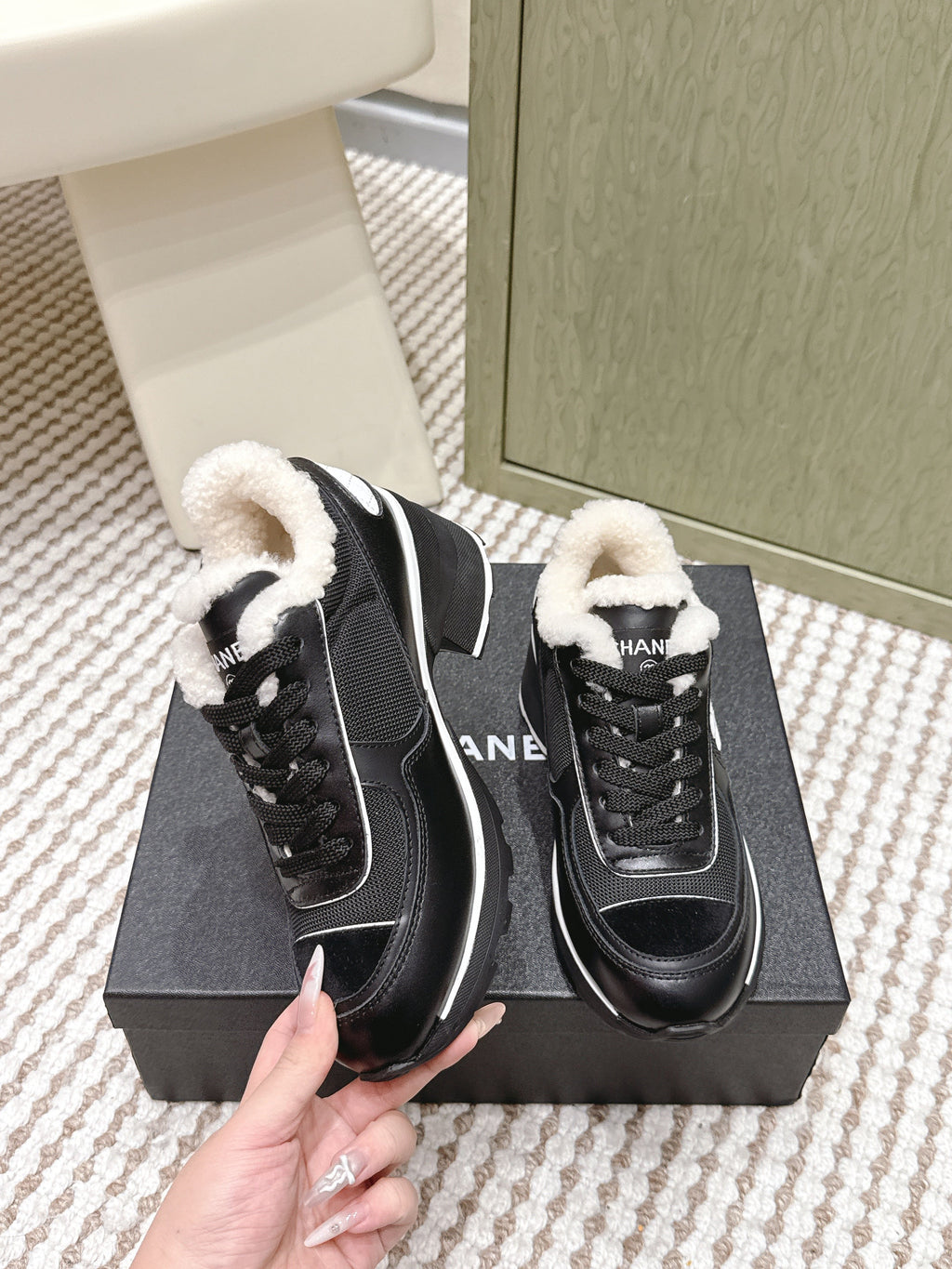 C-Sneakers
