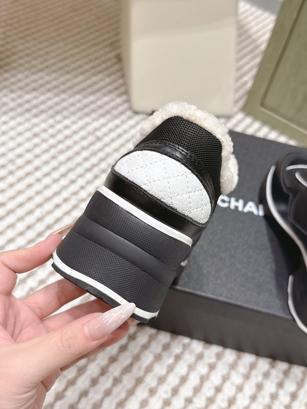 C-Sneakers
