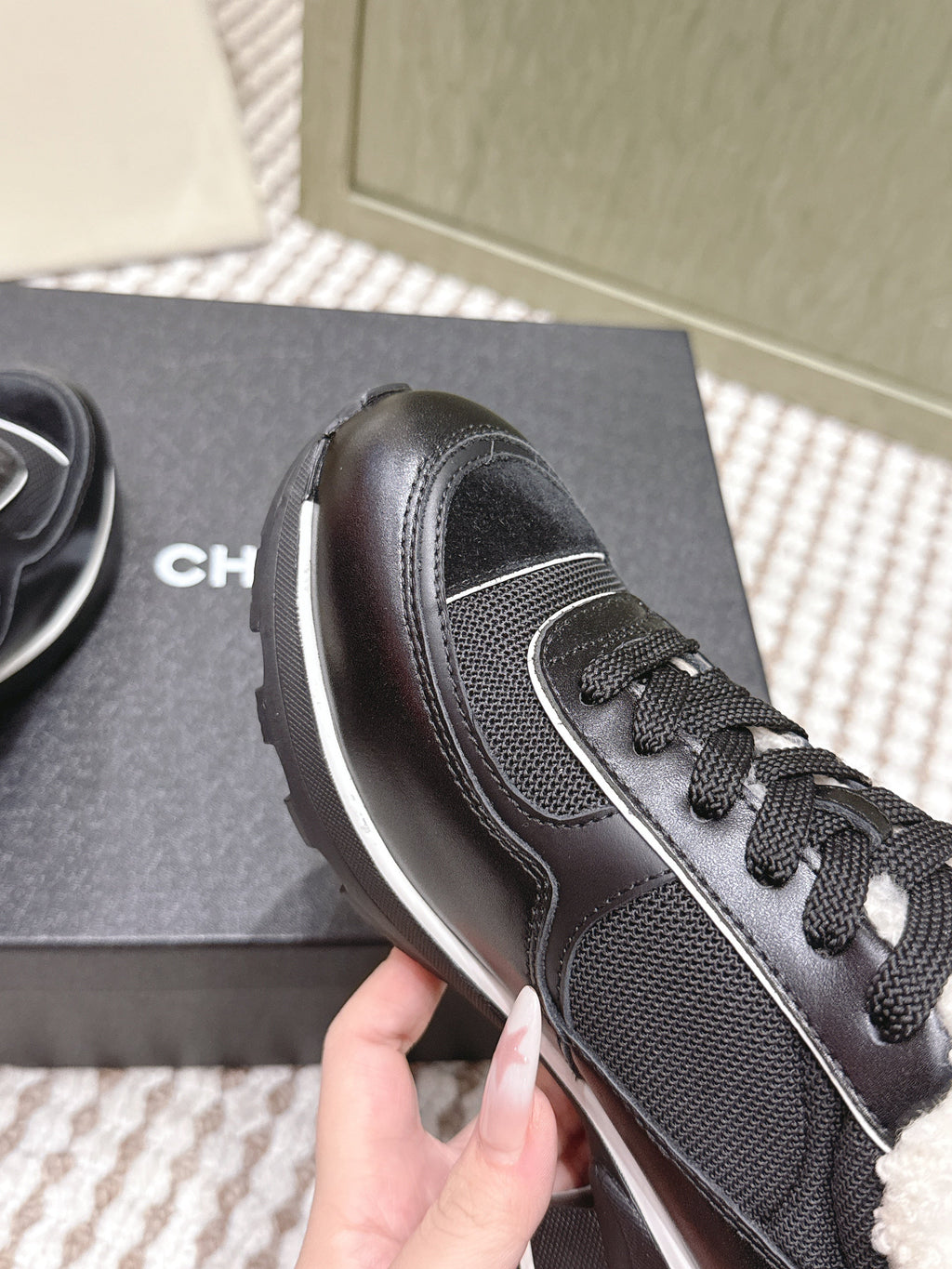 C-Sneakers