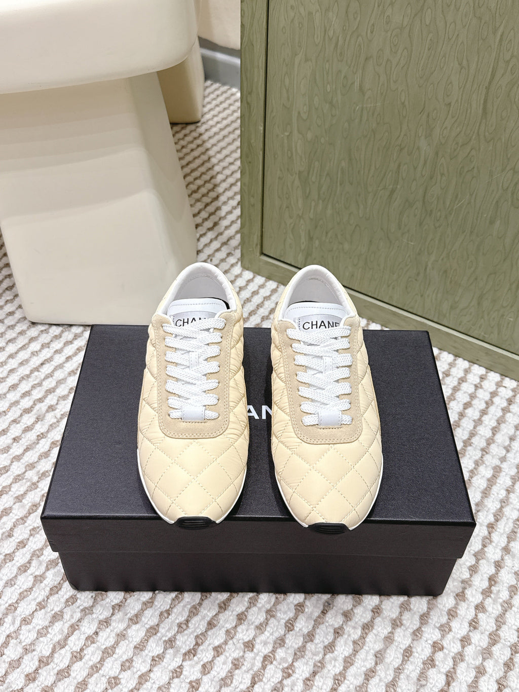 C-Sneakers